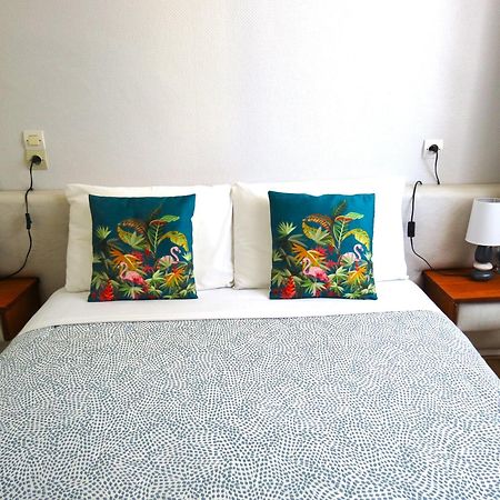 Hotel Au Petit Bearn ซาลีส์-เดอ-เบอาร์น ภายนอก รูปภาพ