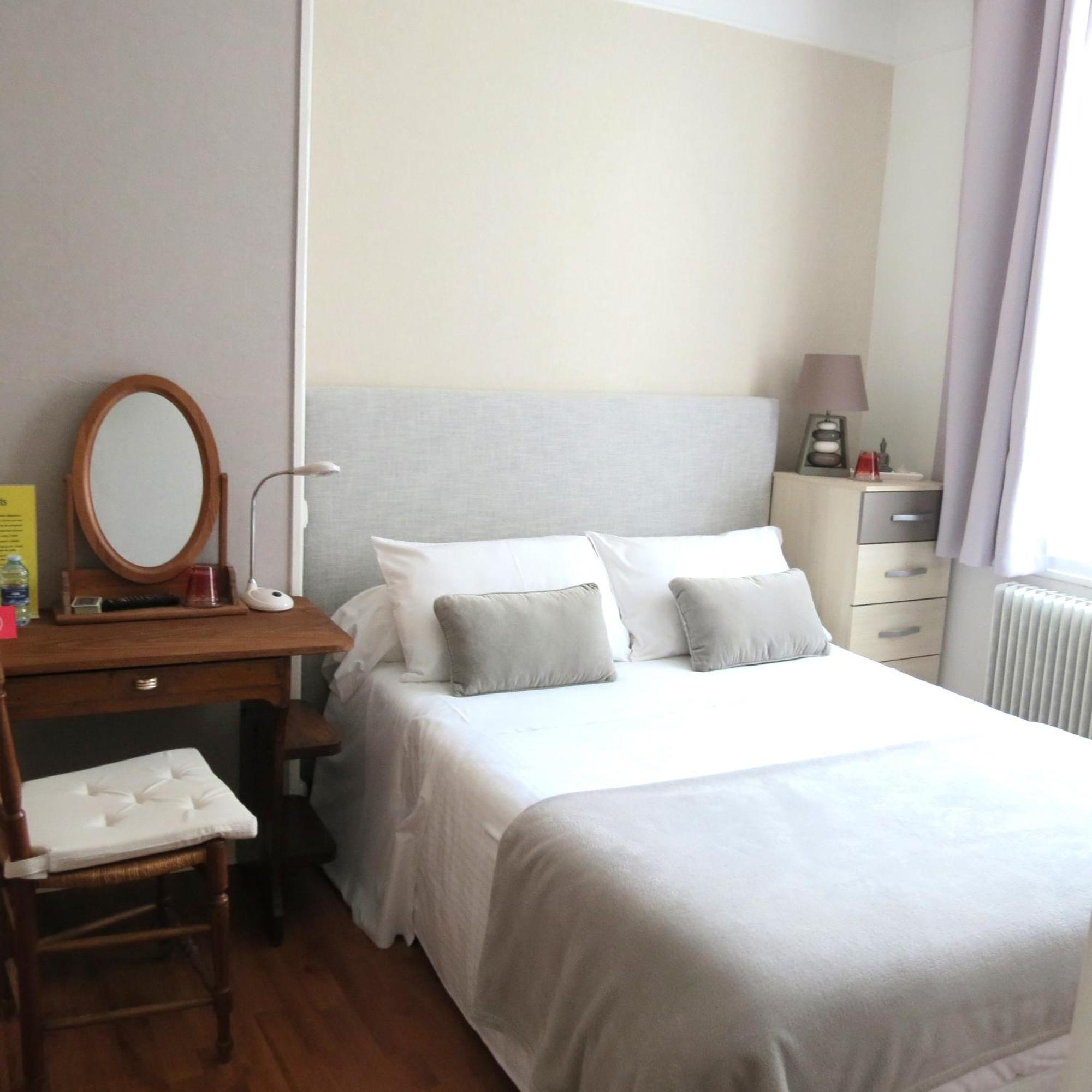 Hotel Au Petit Bearn ซาลีส์-เดอ-เบอาร์น ภายนอก รูปภาพ